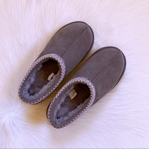 UGG Mole Tasman Slippers For Outdoor/Indoor Use - Picture 4 of 6